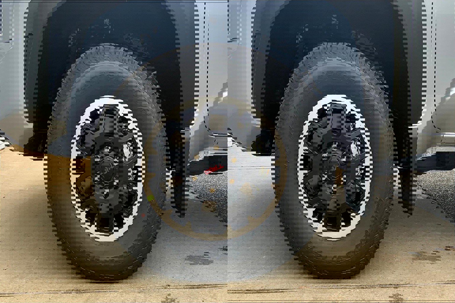 New 2025 Toyota Tacoma TRD Off-Road image 15