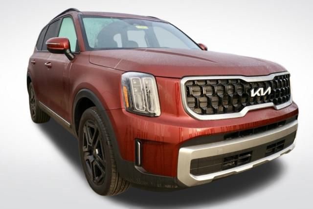 Used 2023 Kia Telluride EX X-Line image 3