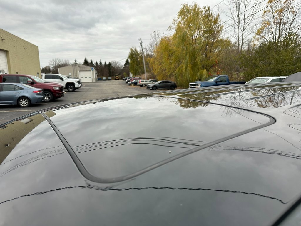 Used 2022 Dodge Durango R/T image 18