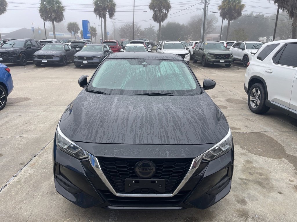 Used 2022 Nissan Sentra SV image 2