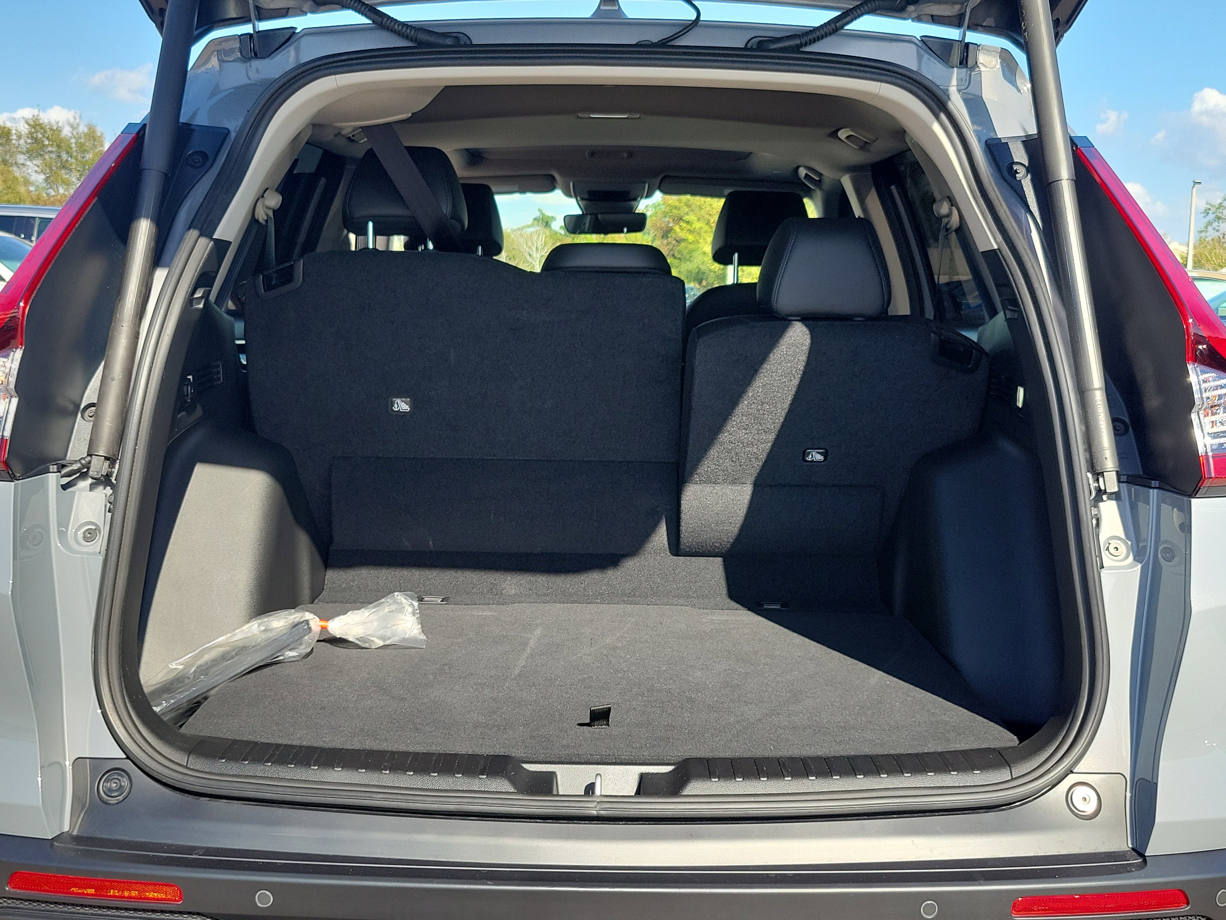 Used 2025 Honda CR-V EX-L image 11
