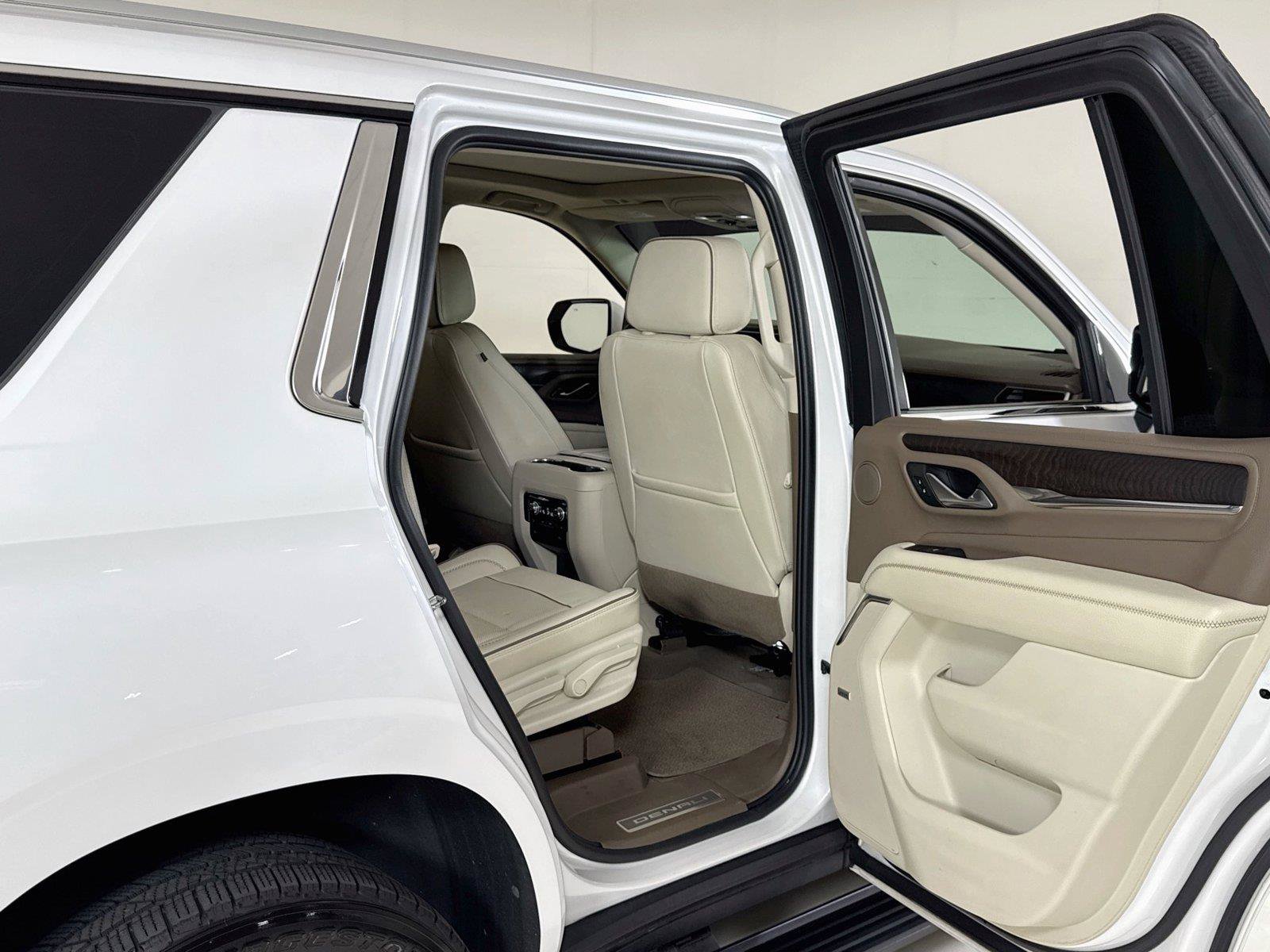Used 2022 GMC Yukon Denali AWD/4WD image 24