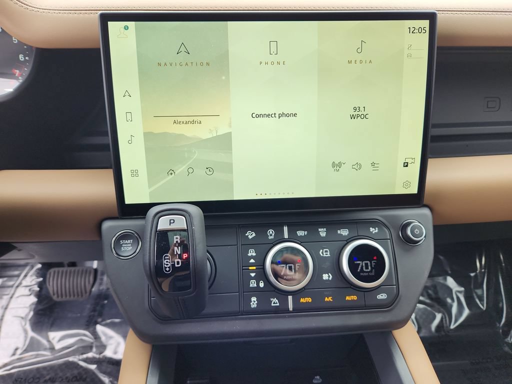 Used 2026 Land Rover Defender 130 S AWD/4WD image 15
