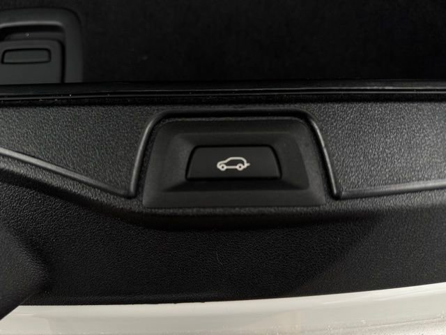 Certified 2026 BMW X5 xDrive40i w/ M Sport Package image 12