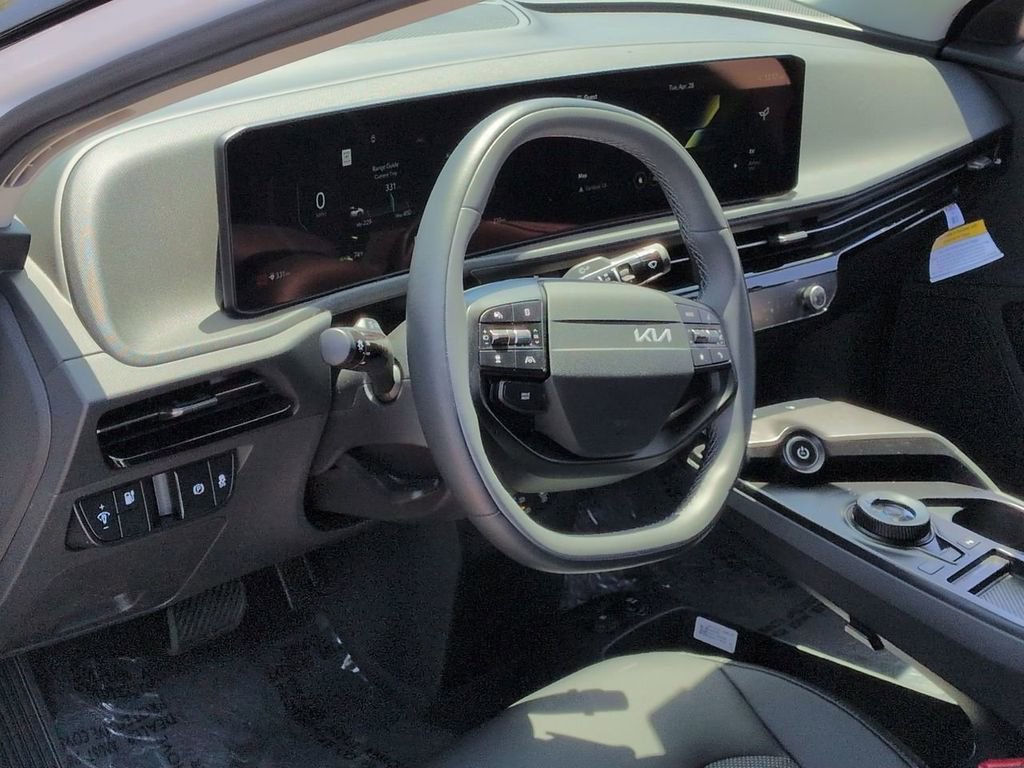 New 2025 Kia EV6 Light RWD image 10