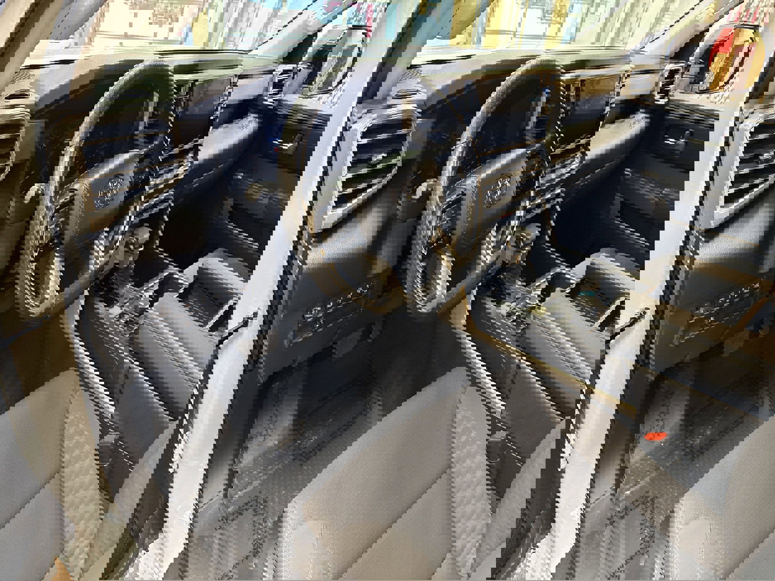 Used 2022 Toyota Tundra SR5 image 25