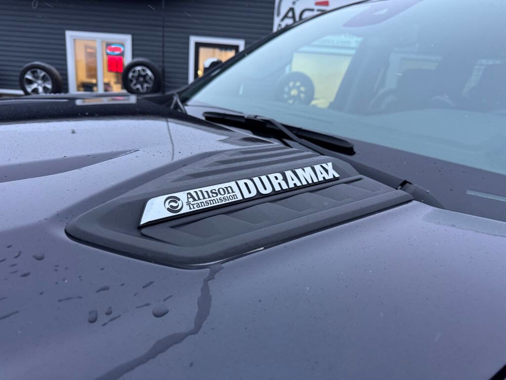 Used 2024 Chevrolet Silverado 2500 LTZ image 10