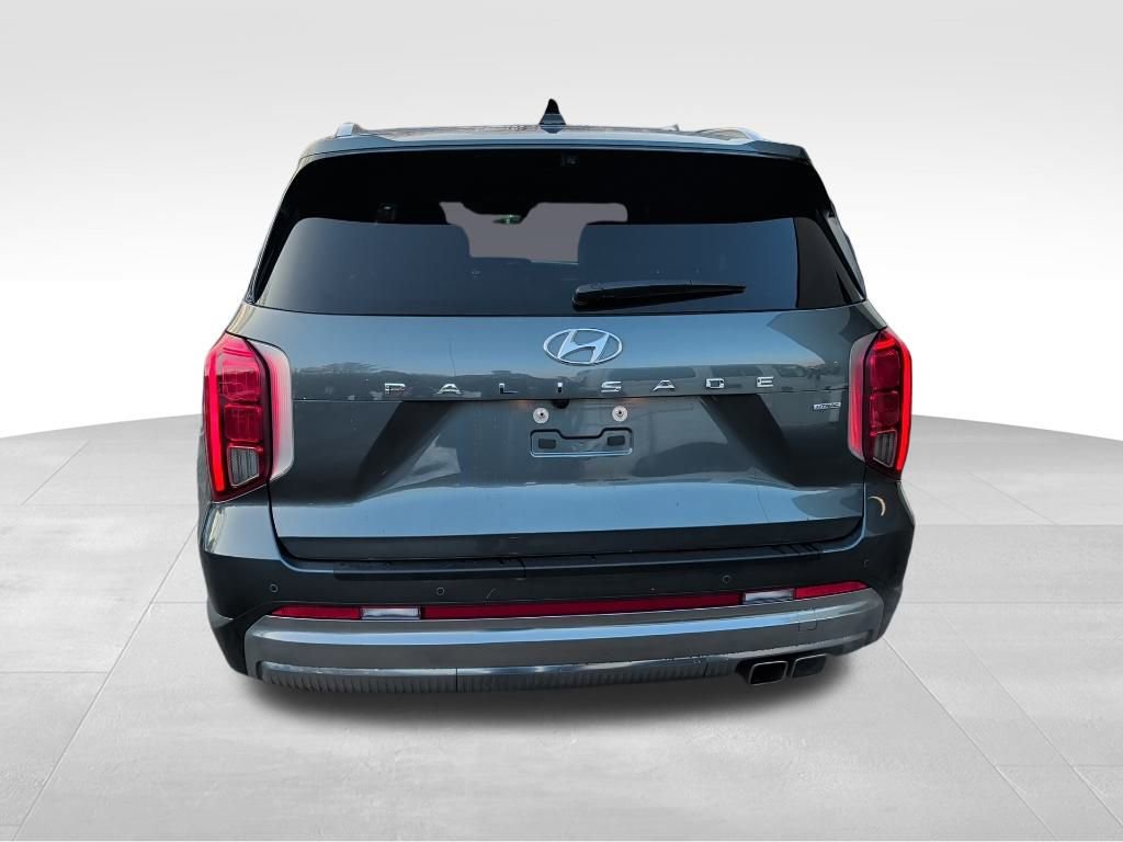 Used 2023 Hyundai Palisade Calligraphy image 4