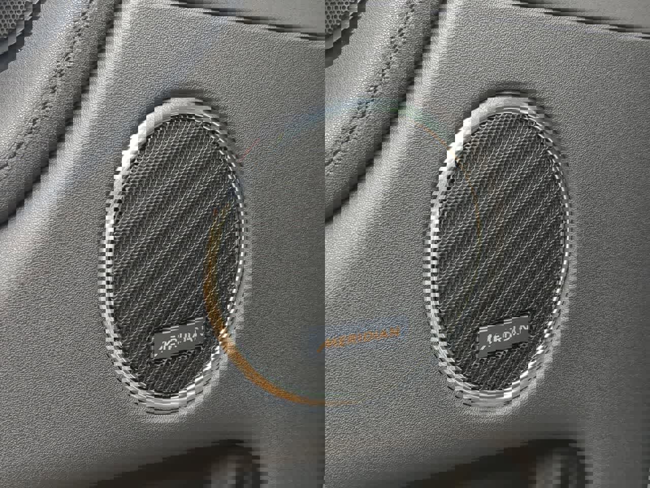 Used 2025 Land Rover Discovery Sport S AWD/4WD image 33