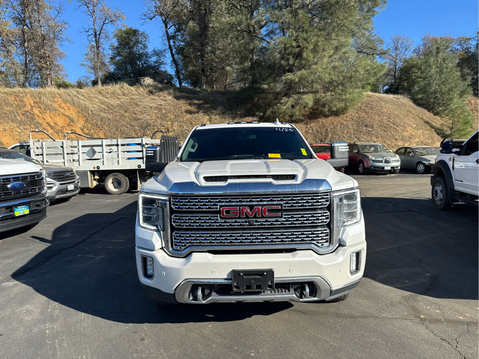 Used 2021 GMC Sierra 3500 Denali image 2