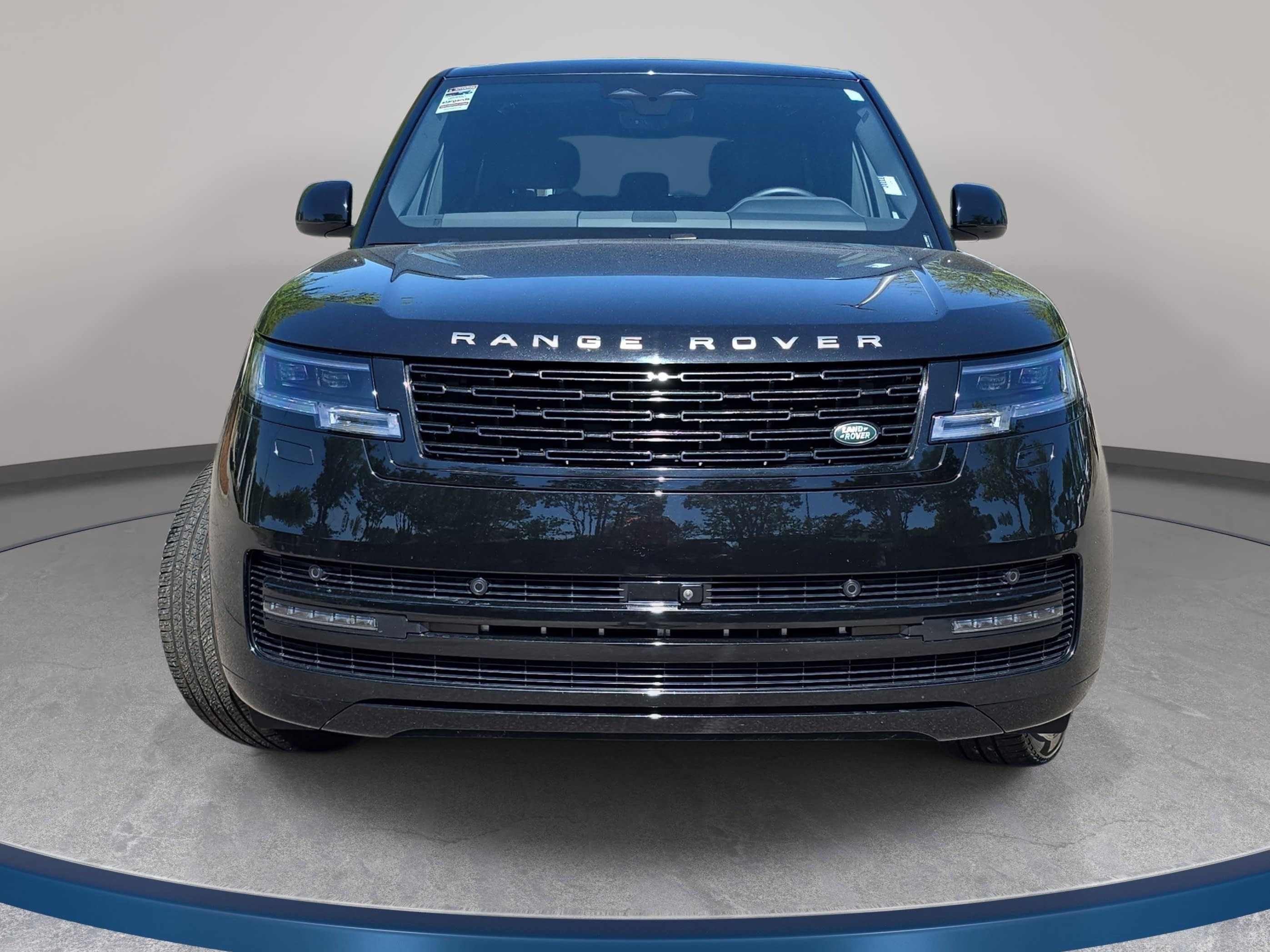 Certified 2024 Land Rover Range Rover SE AWD/4WD image 2
