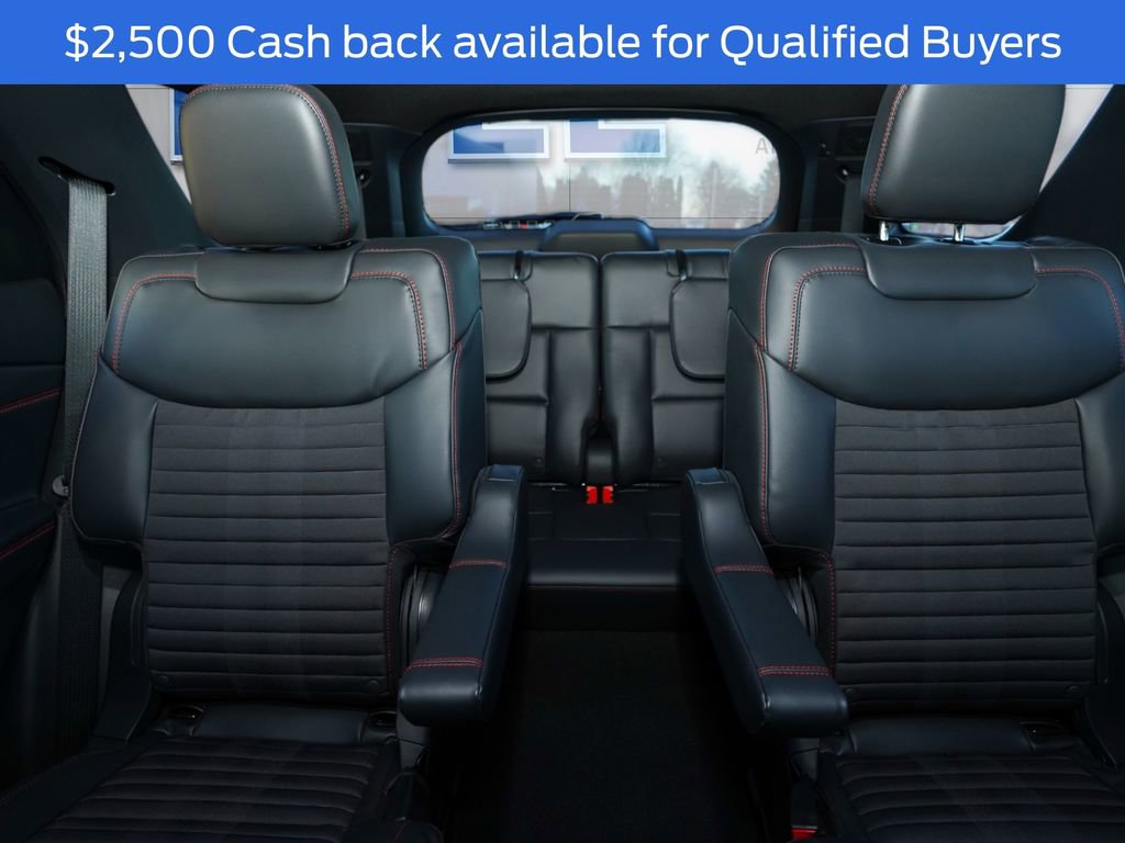 New 2026 Ford Explorer ST-Line w/ ST-Line Street Pack image 26