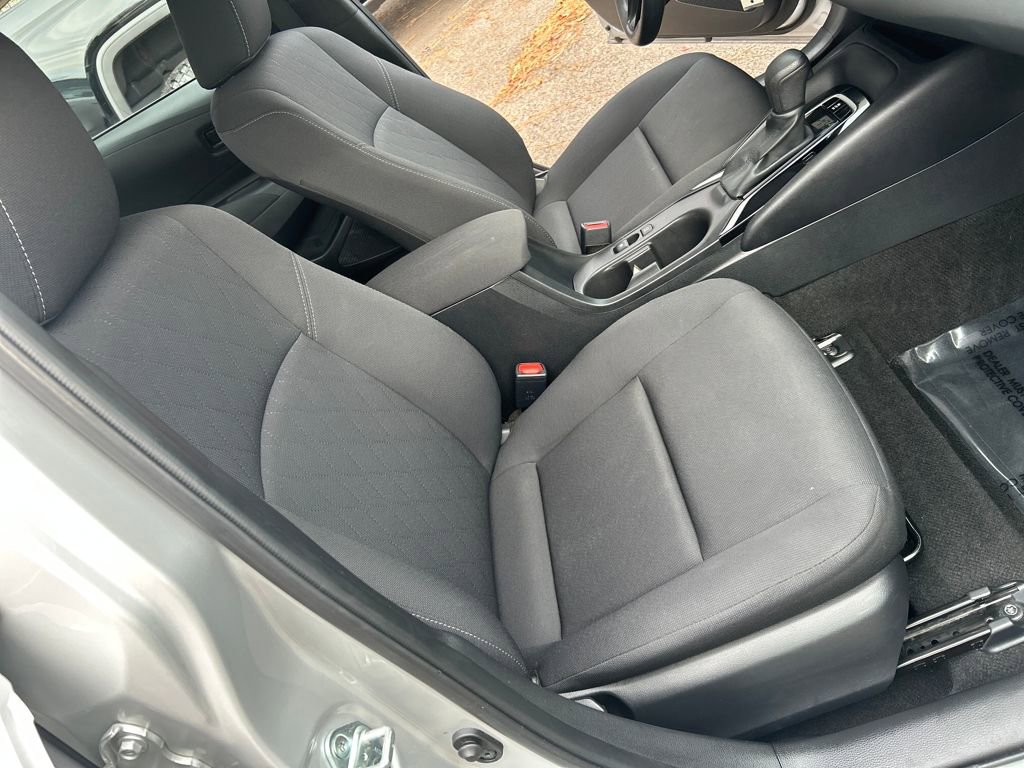 Used 2023 Toyota Corolla LE image 31