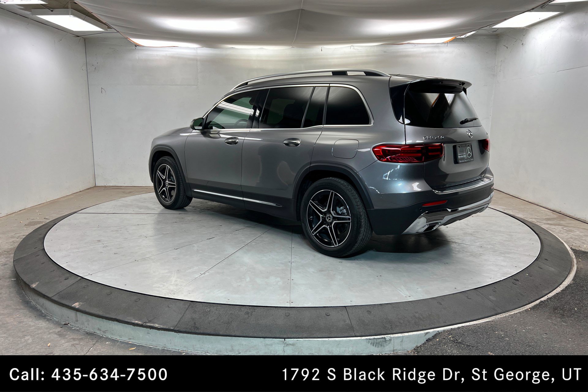 Certified 2026 Mercedes-Benz GLB 250 4MATIC image 3