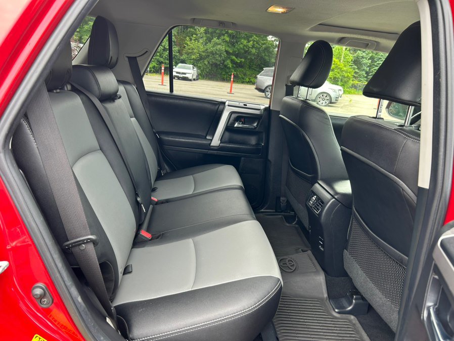 Used 2017 Toyota 4Runner SR5 Premium AWD/4WD image 21