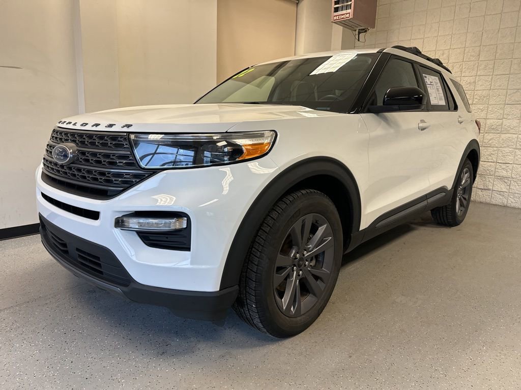 Used 2022 Ford Explorer XLT w/ Equipment Group 202A image 39
