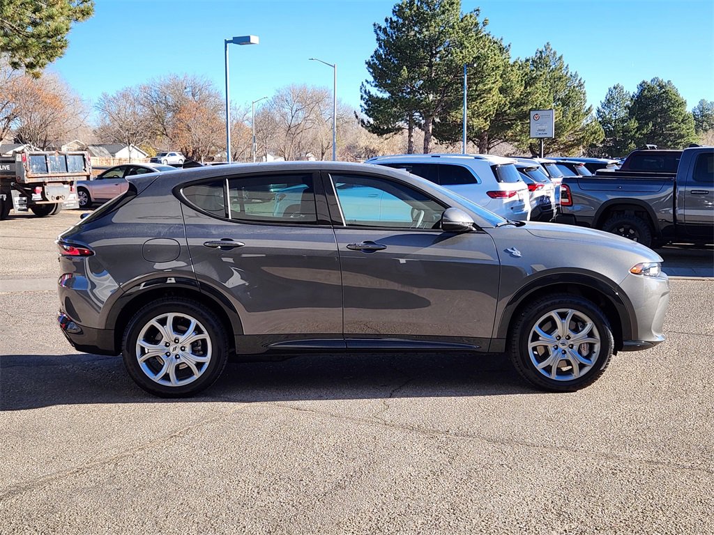 Used 2024 Dodge Hornet R/T Plus image 2