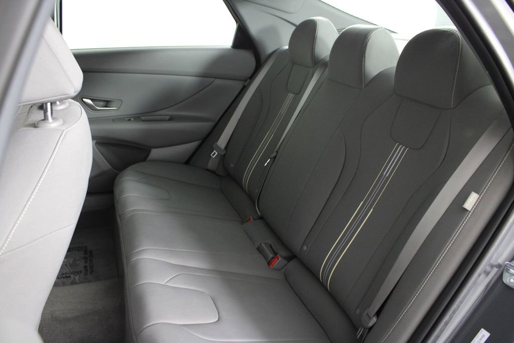 Used 2026 Hyundai Elantra Sport FWD image 21