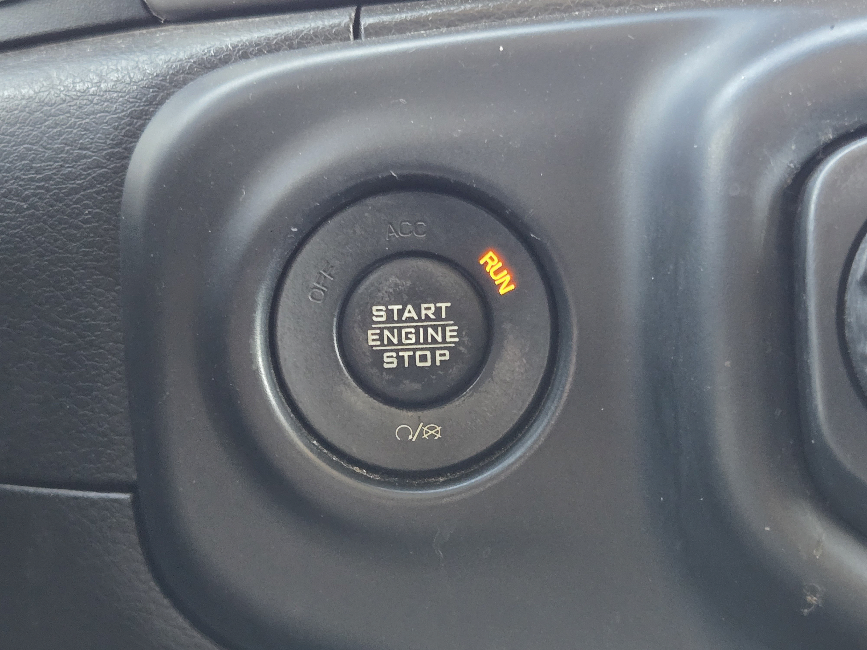 Used 2019 Jeep Wrangler Unlimited Sahara AWD/4WD image 17