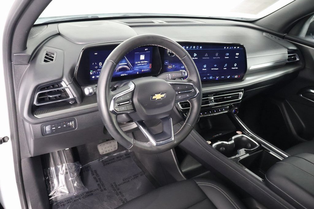 Used 2025 Chevrolet Traverse LT AWD/4WD image 7