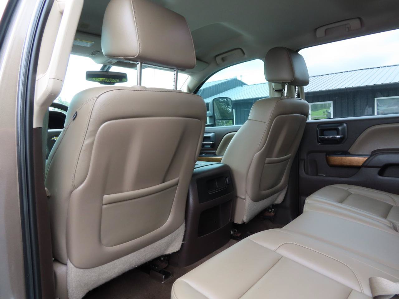 Used 2015 Chevrolet Silverado 2500 LTZ w/ Duramax Plus Package AWD/4WD image 44
