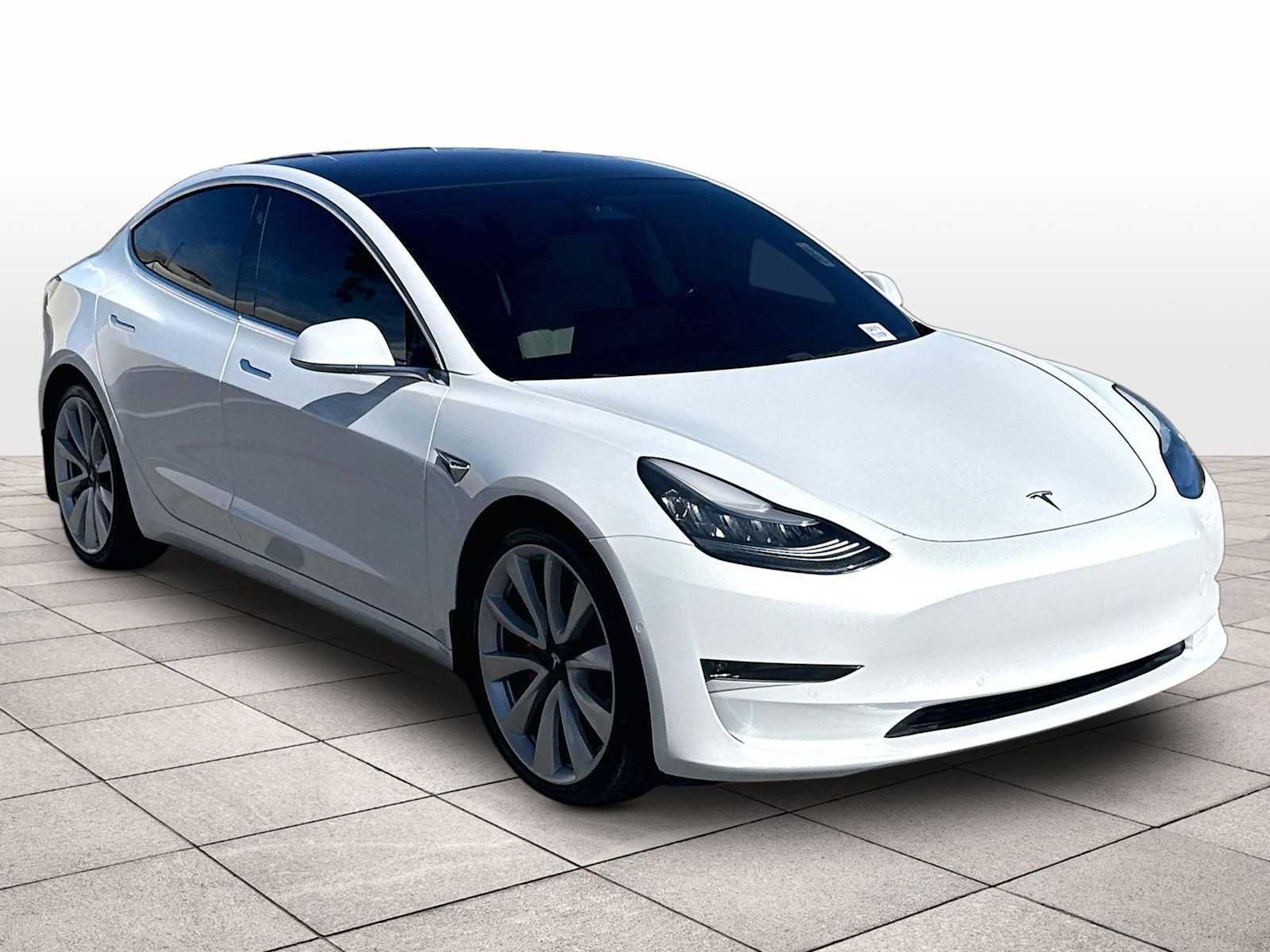 Used 2018 Tesla Model 3 Performance AWD/4WD image 2
