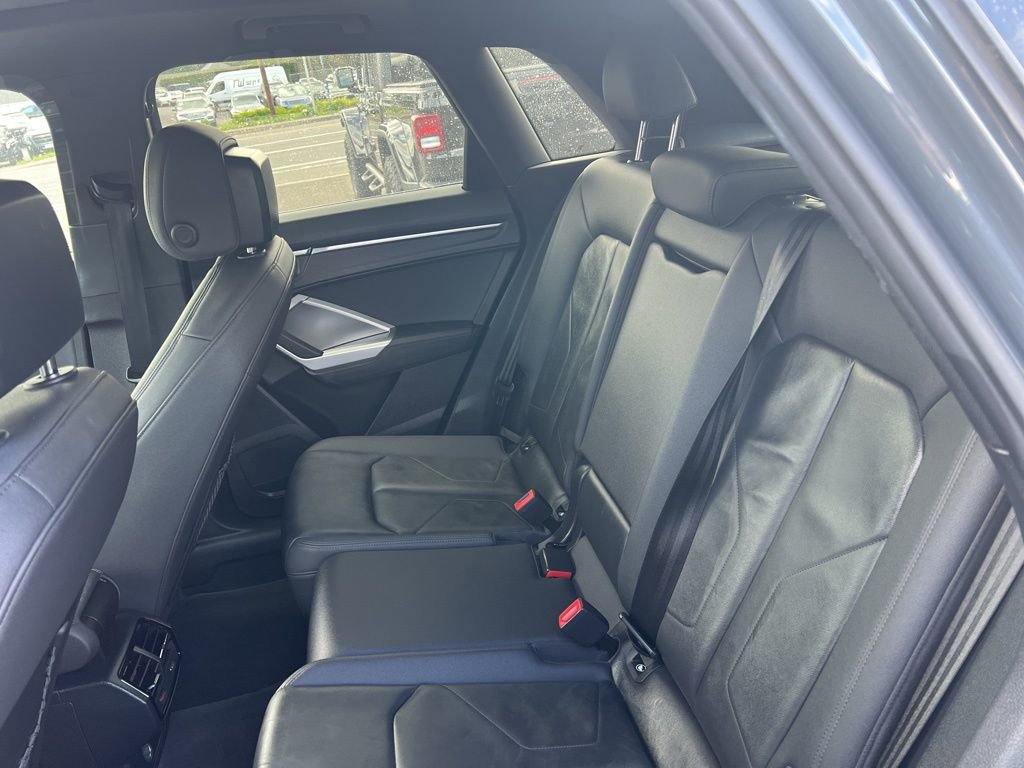 Used 2020 Audi Q3 2.0T Premium AWD/4WD image 9