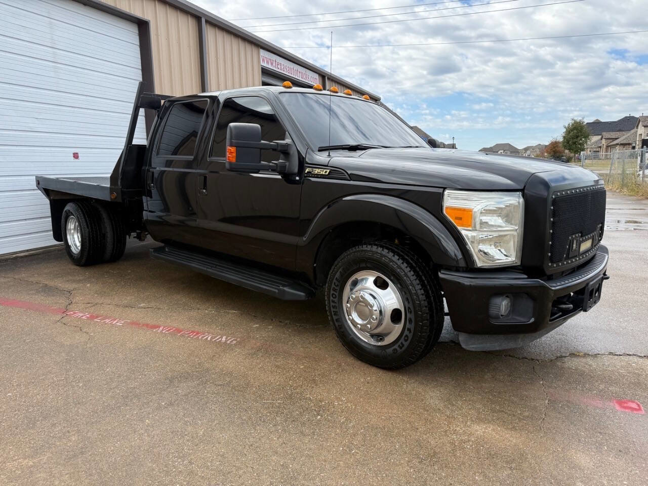 Used 2015 Ford F350 Lariat RWD image 3