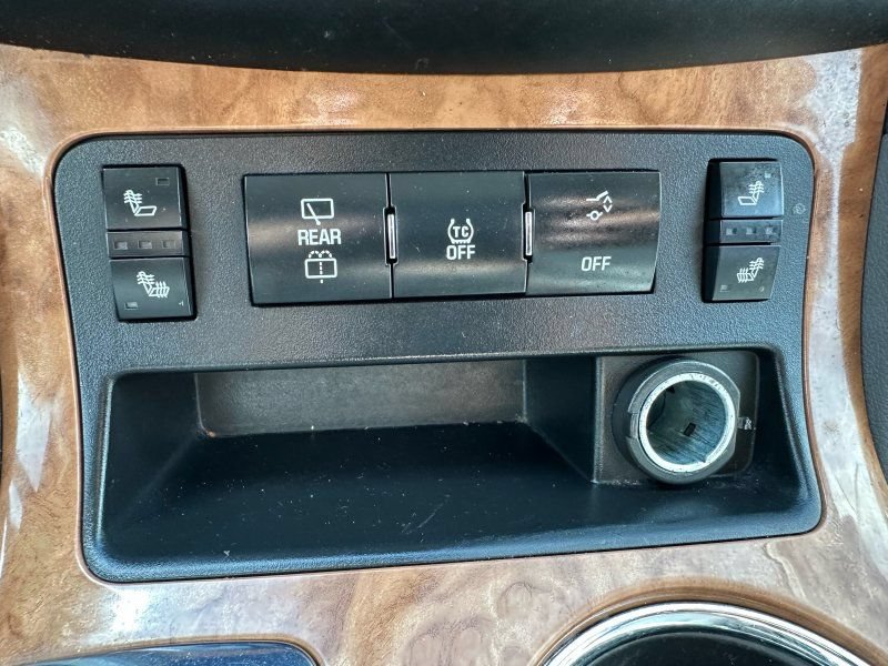 Used 2012 Buick Enclave Leather AWD/4WD image 22