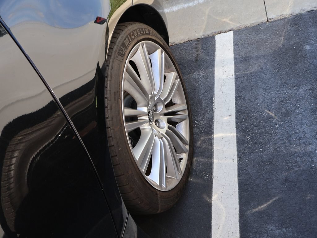 Used 2011 Jaguar XJ L RWD image 21