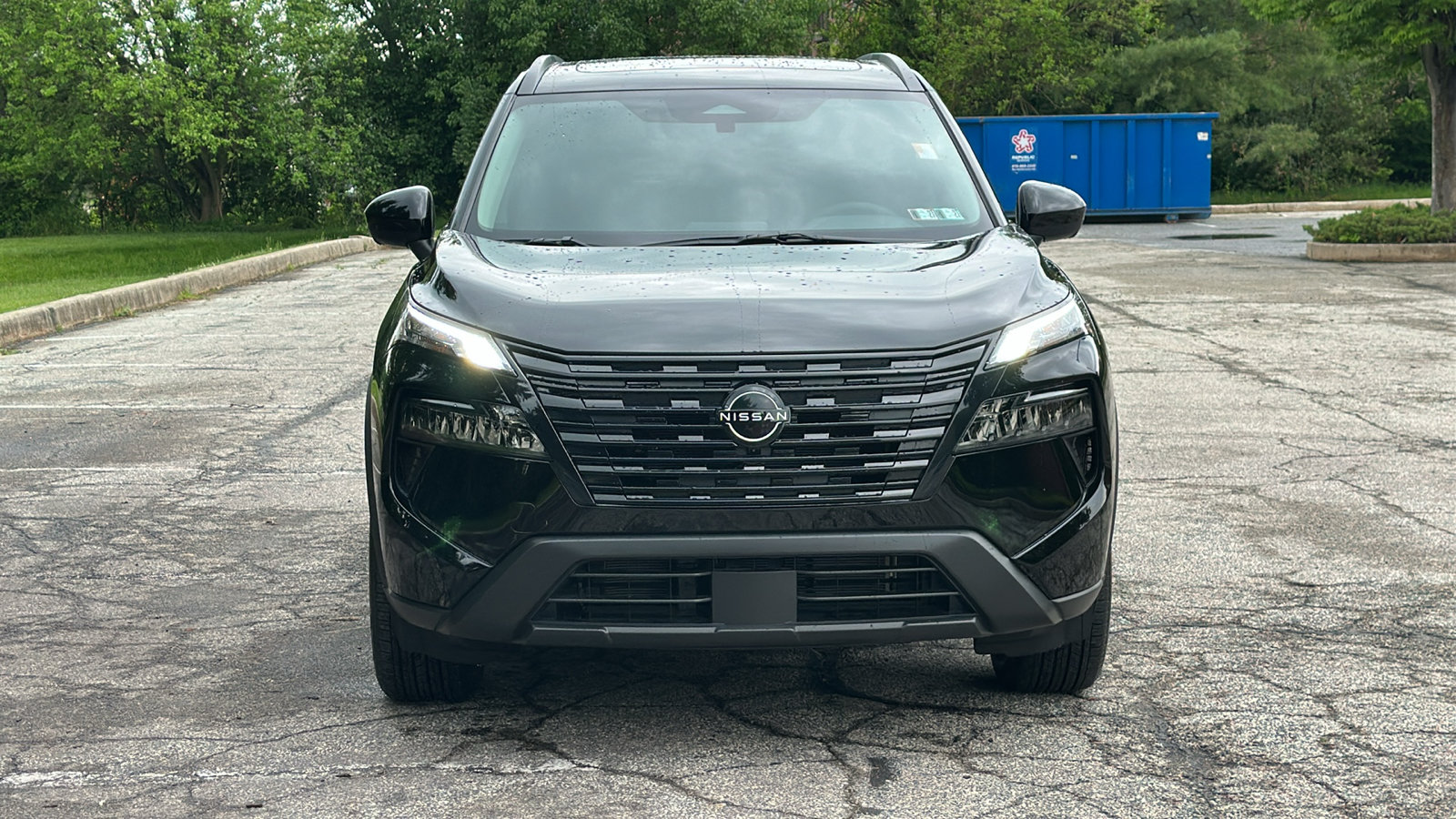 Certified 2026 Nissan Rogue Dark Armor AWD/4WD image 3