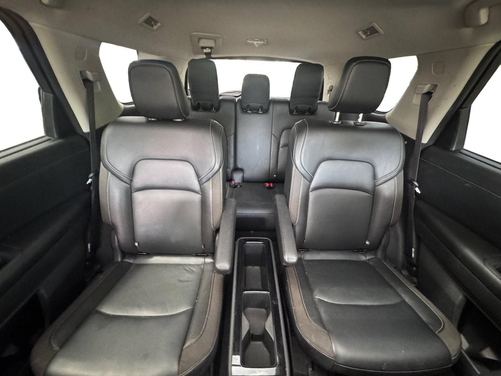 Used 2022 Nissan Pathfinder SL w/ SL Premium Package FWD image 18