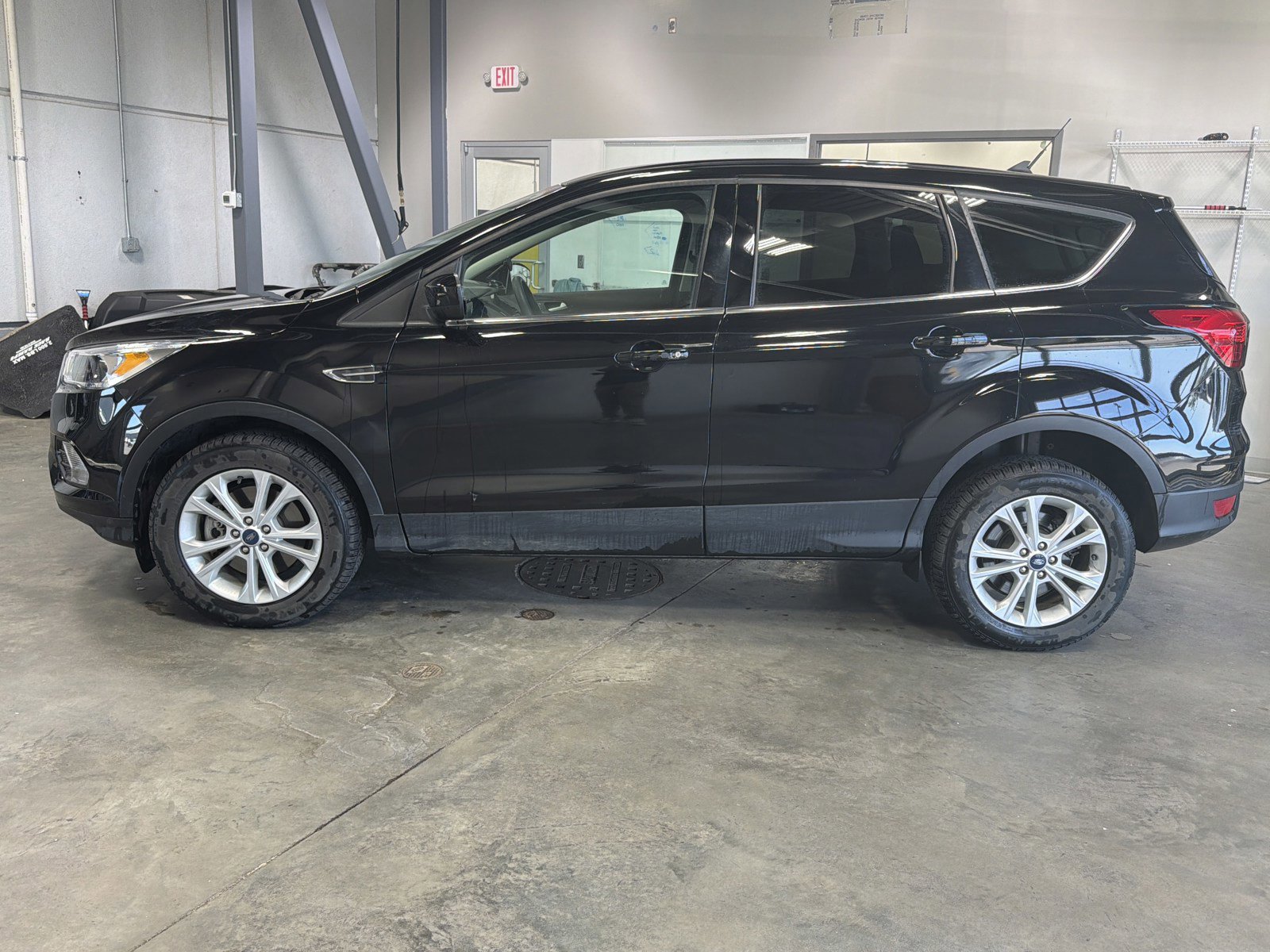 Used 2019 Ford Escape SE AWD/4WD image 4
