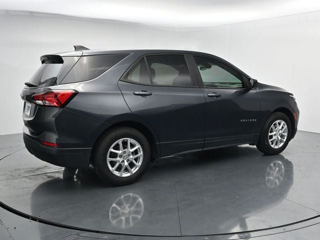 Used 2022 Chevrolet Equinox LS w/ LS Convenience Package FWD image 10