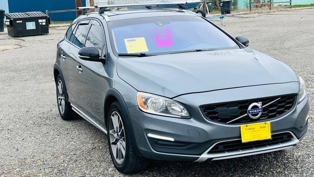 Used 2018 Volvo V60 T5 Cross Country w/ Convenience Package image 4