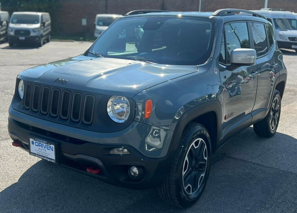 Used 2015 Jeep Renegade Trailhawk w/ Cold Weather Group image 34
