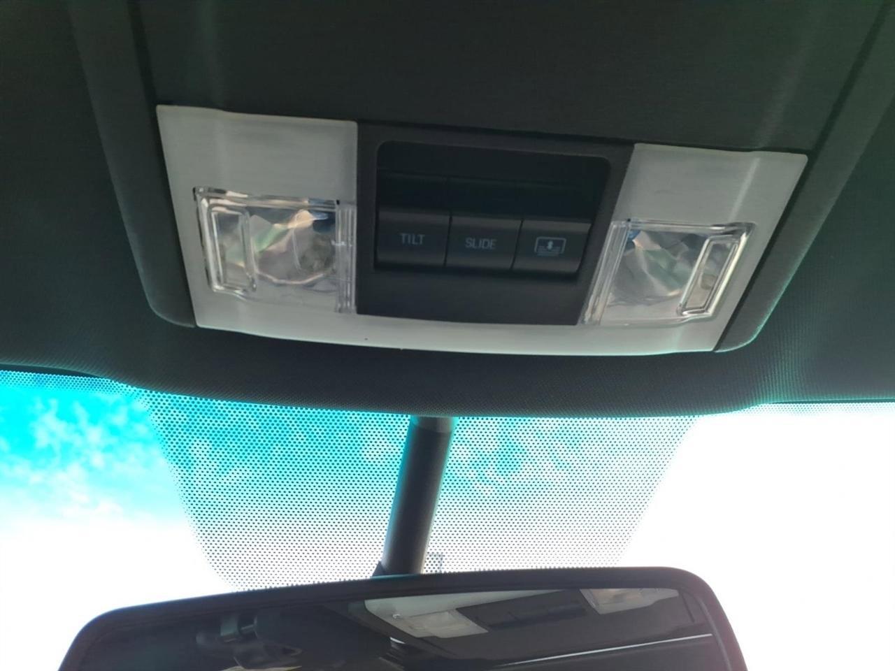 Used 2018 Ford Explorer Limited image 25