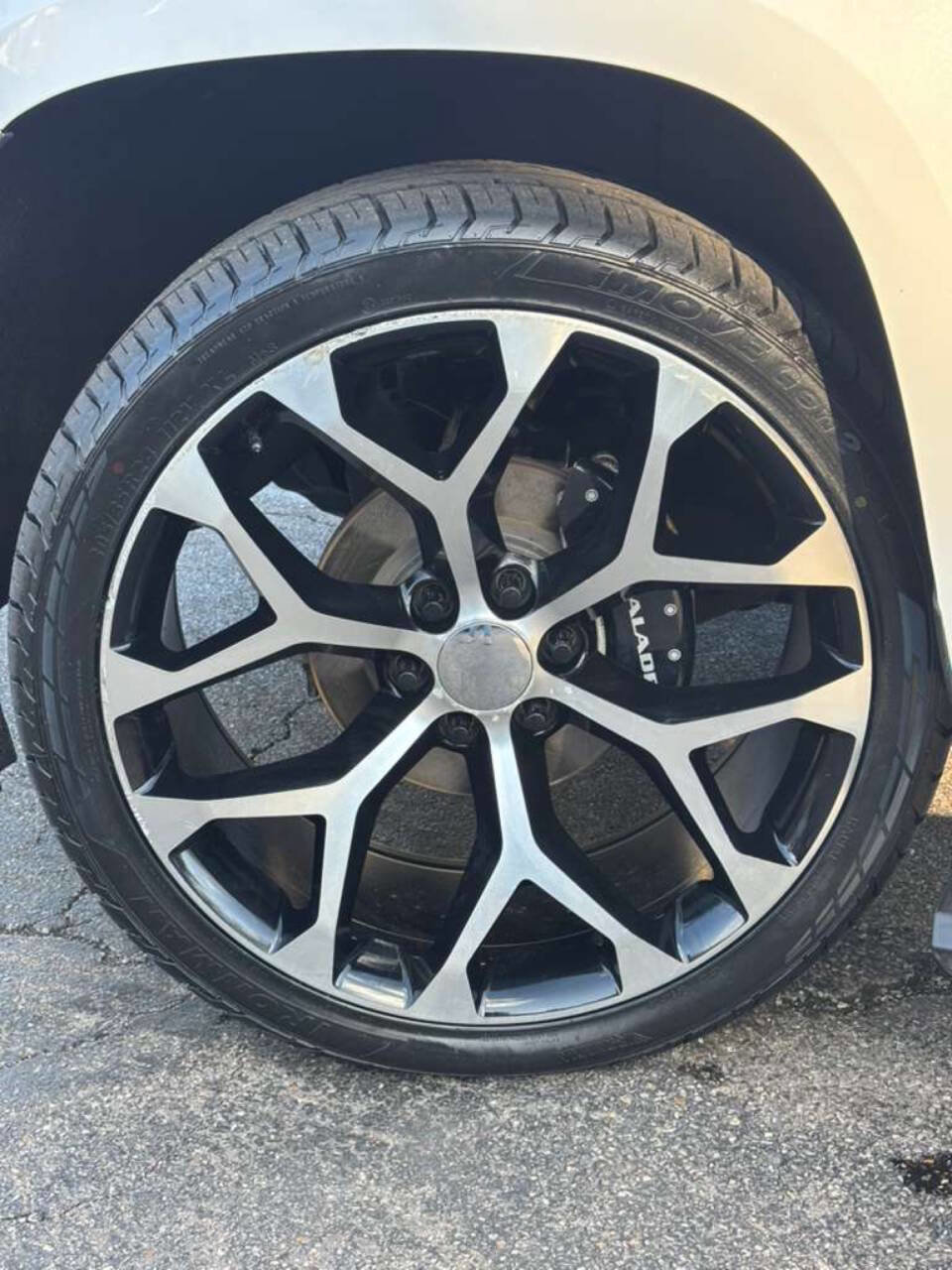 Used 2016 Cadillac Escalade ESV Premium image 34