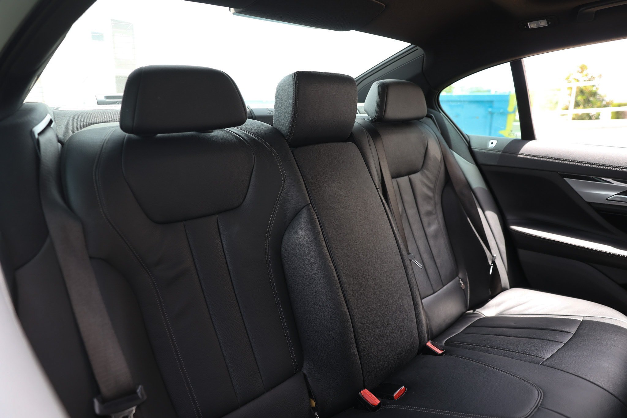 Used 2019 BMW 740i w/ M Sport Package RWD image 17