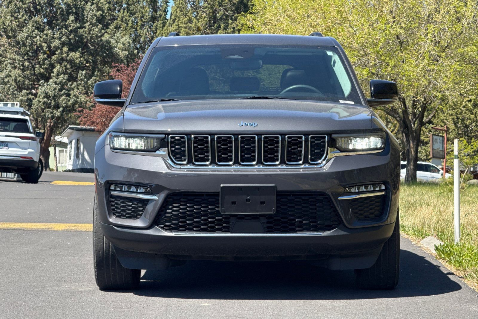 Used 2023 Jeep Grand Cherokee 4WD 4xe image 9