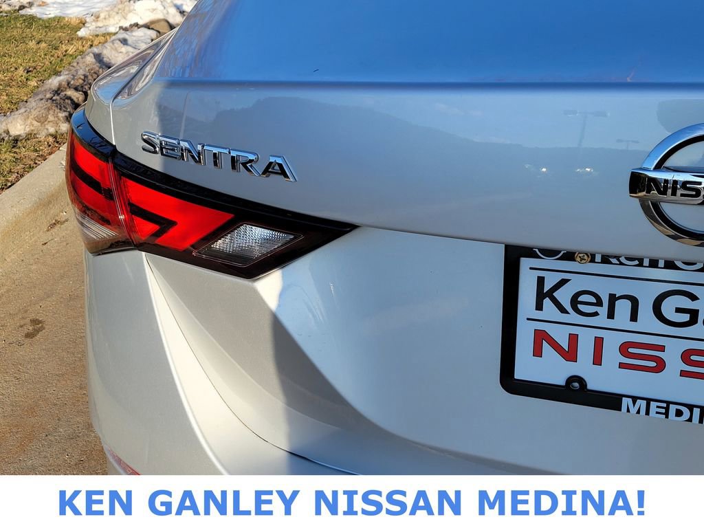 Used 2023 Nissan Sentra SV image 16