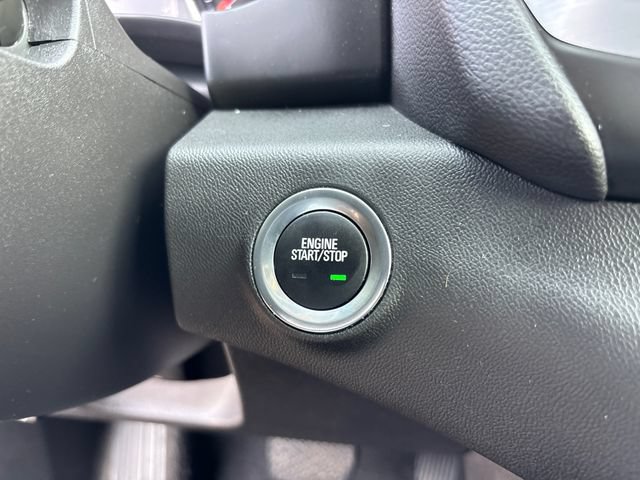 Used 2024 GMC Terrain SLE AWD/4WD image 17