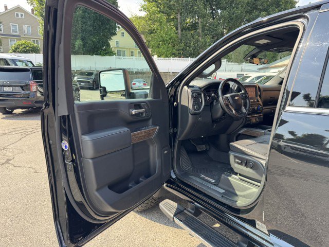 Certified 2020 Chevrolet Silverado 3500 High Country w/ Z71 Off-Road Package image 38