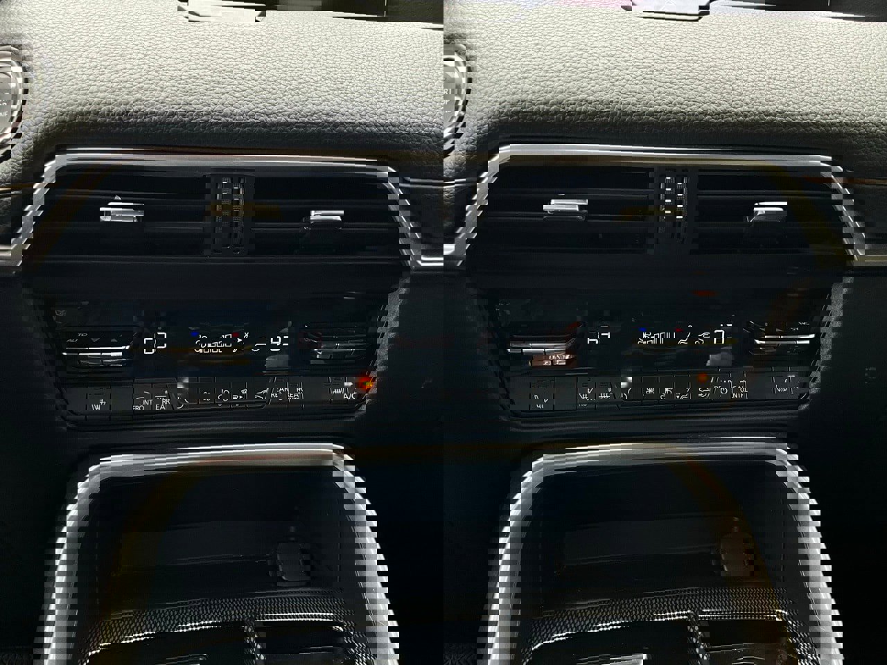 Used 2025 MAZDA CX-70 3.3 Turbo w/ Preferred Package image 25