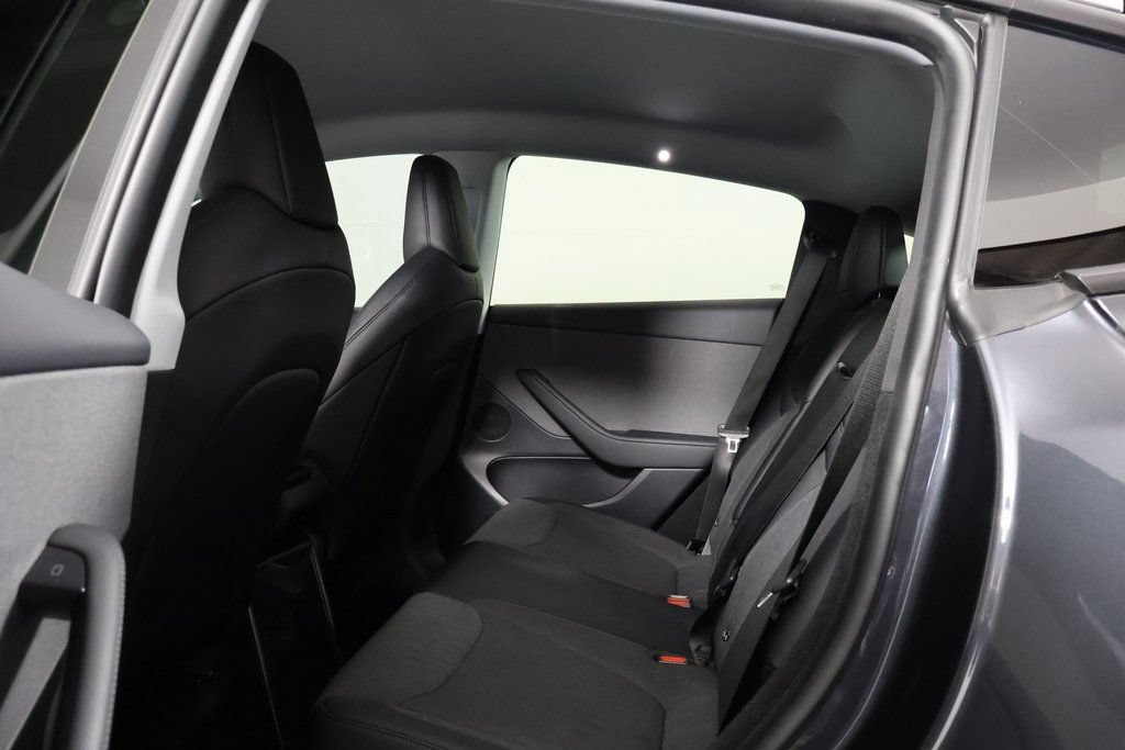 Used 2026 Tesla Model Y 2WD image 11