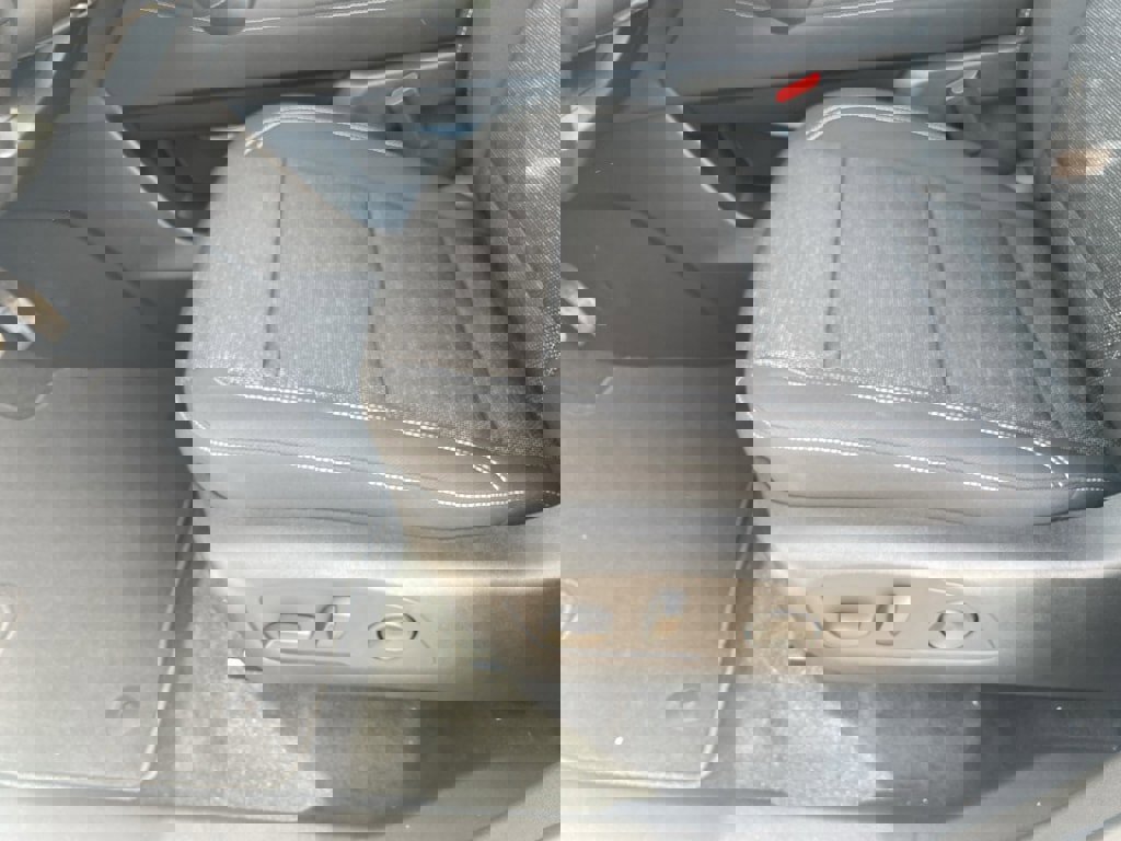 Used 2026 Chevrolet Traverse LT image 28