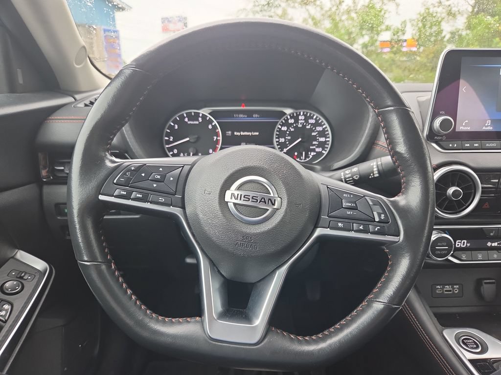 Used 2023 Nissan Sentra SR w/ SR Premium Package FWD image 34