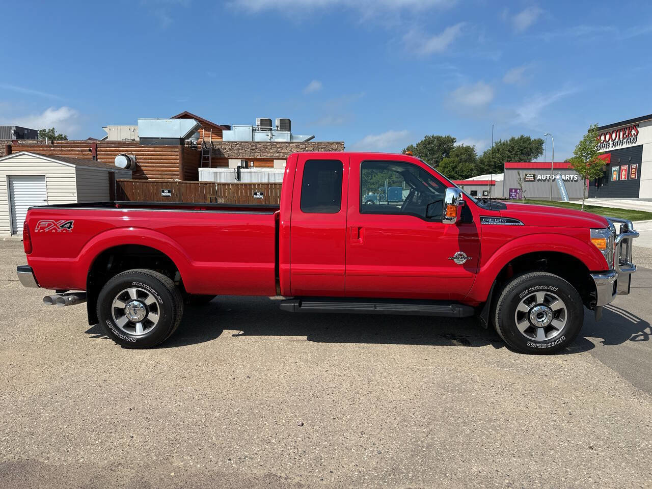 Used 2014 Ford F350 Lariat w/ Lariat Interior Package image 5