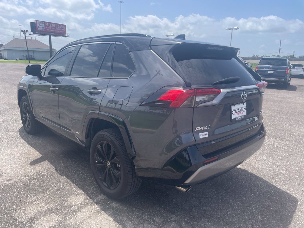 Used 2024 Toyota RAV4 XSE AWD/4WD image 6