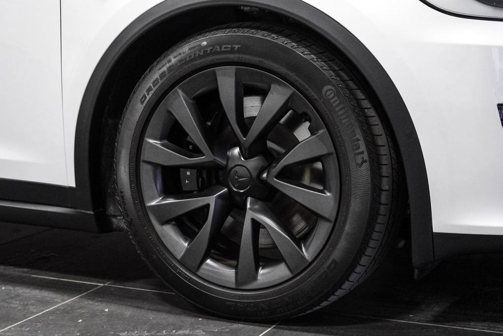 Used 2023 Tesla Model X image 64